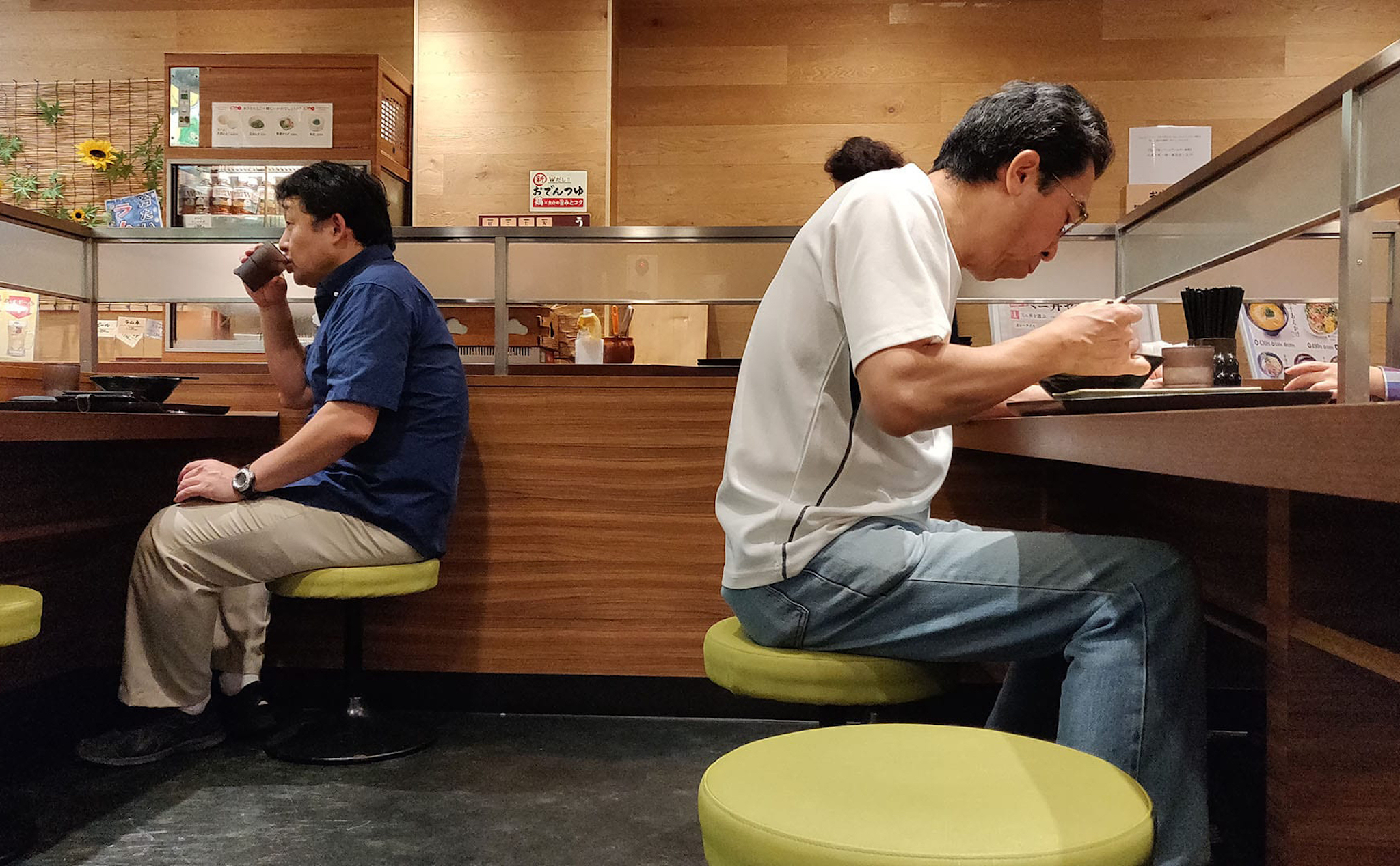 Người dân Nhật Bản có thói quen ngồi nhiều nhất trên thế giới, tiếp sau là Ả Rập, HồngKông, Đài Loan