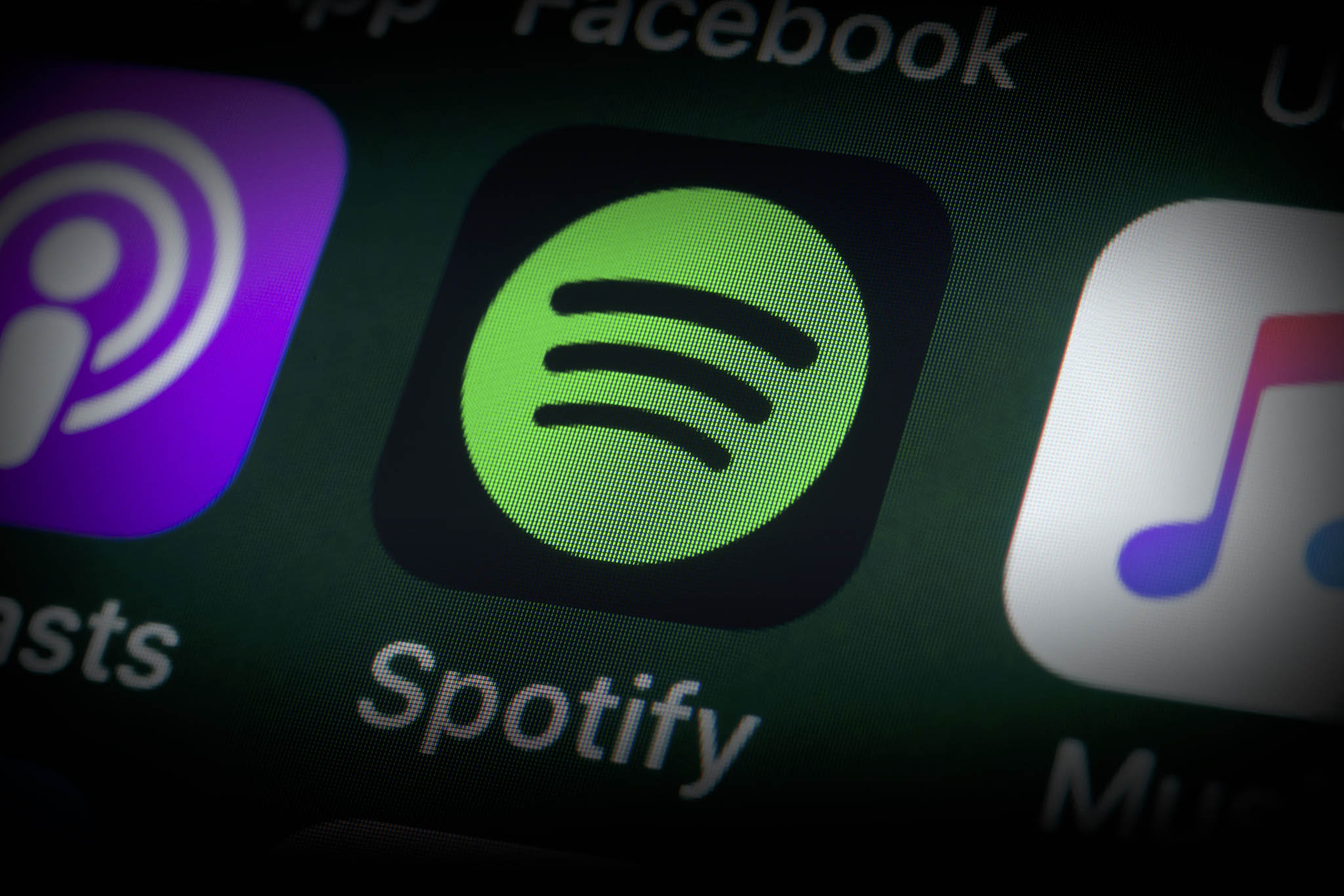 Spotify giới thiệu "DJ AI" tổng hợp playlist nhạc cá nhân hóa, nghe nhạc số như nghe radio