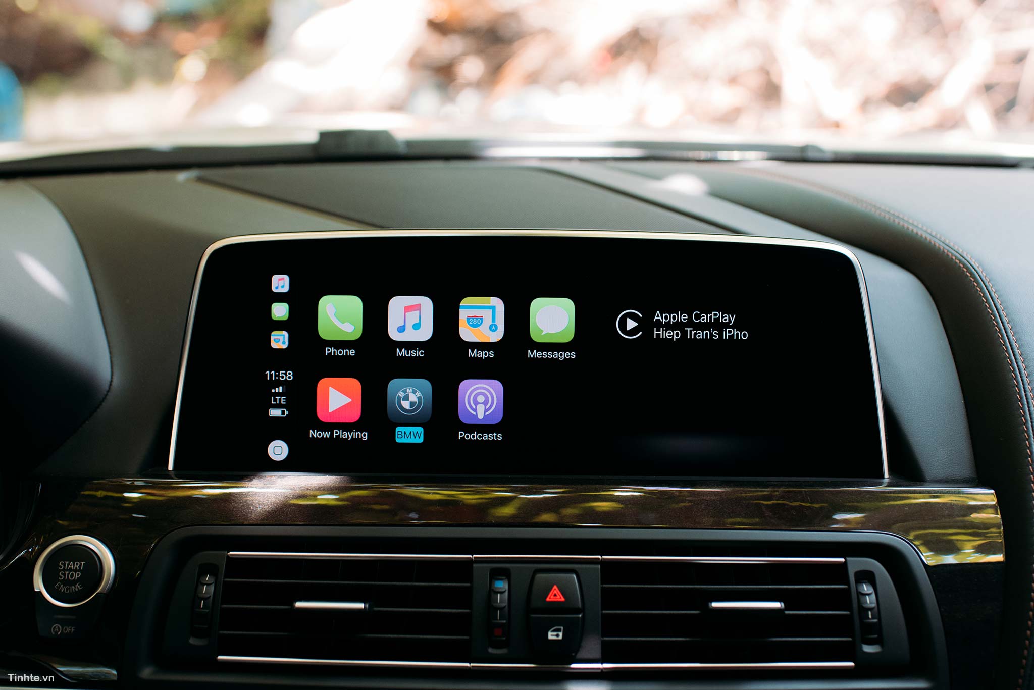 CarPlay: anh em dùng có dây hay không dây?