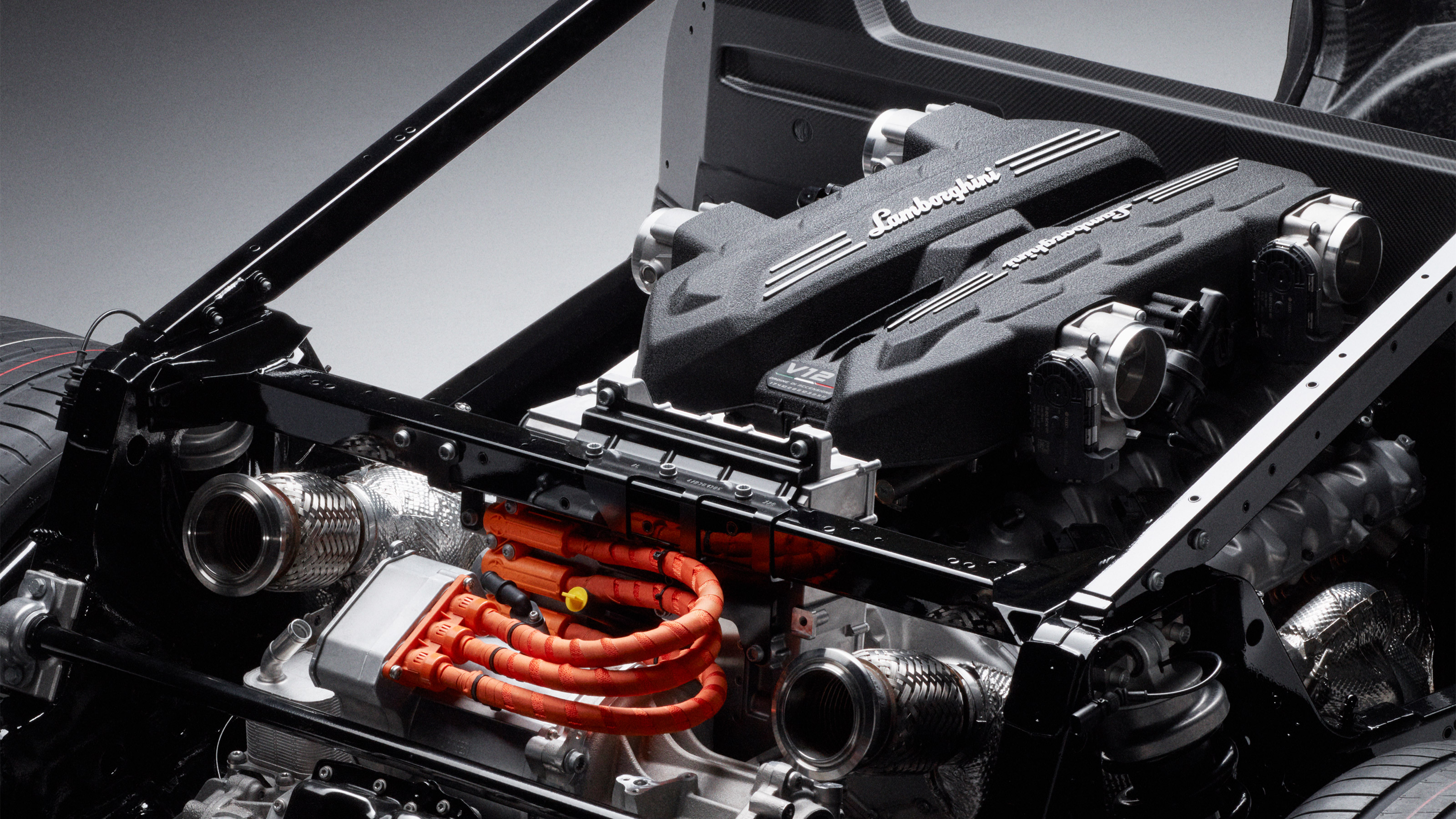 LB744: Những thông tin đầu tiên về siêu xe hybrid 1000 mã lực của Lamborghini