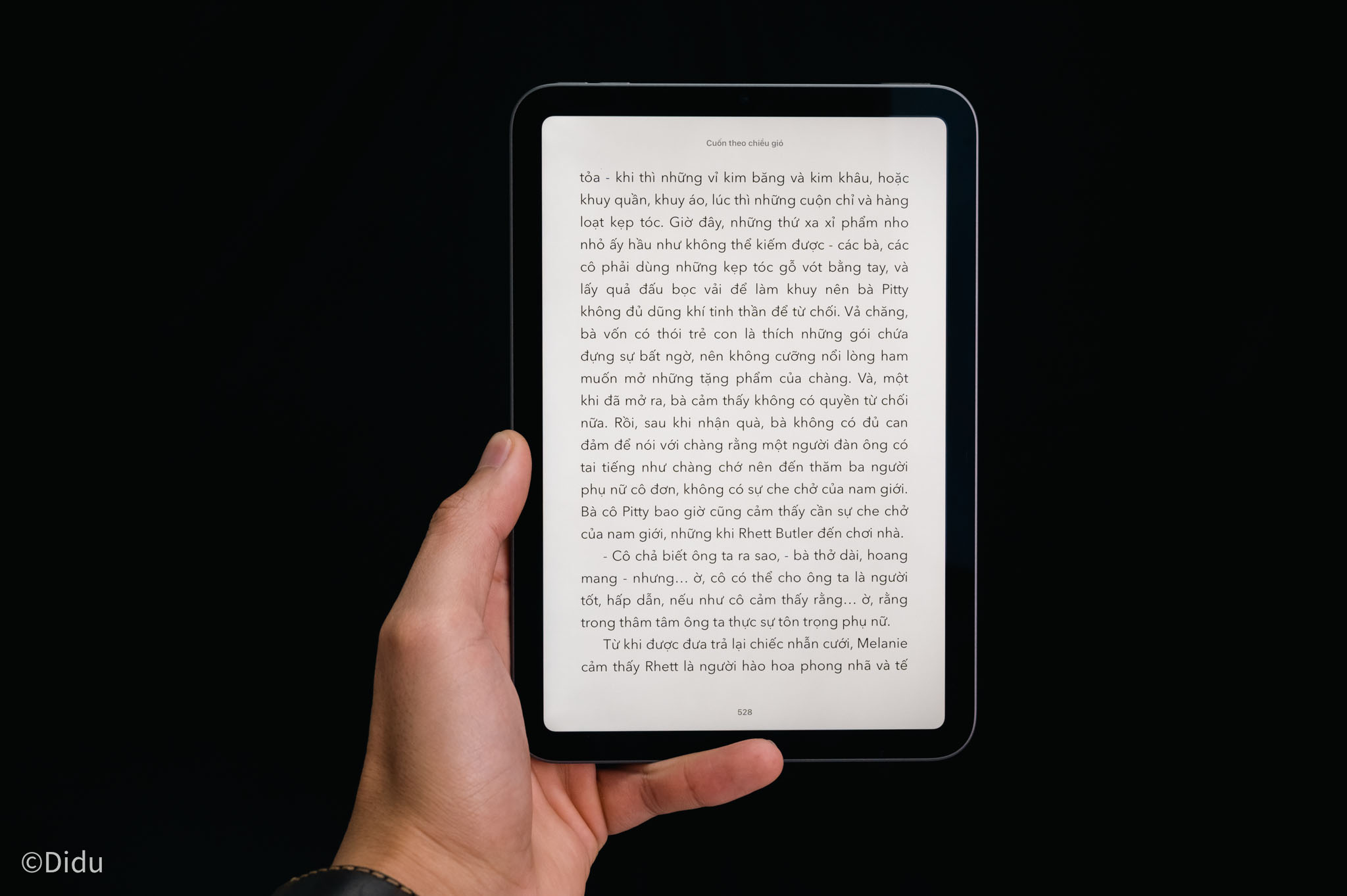 Đọc sách trên iPad: Apple Books ngon hơn Kindle nhiều