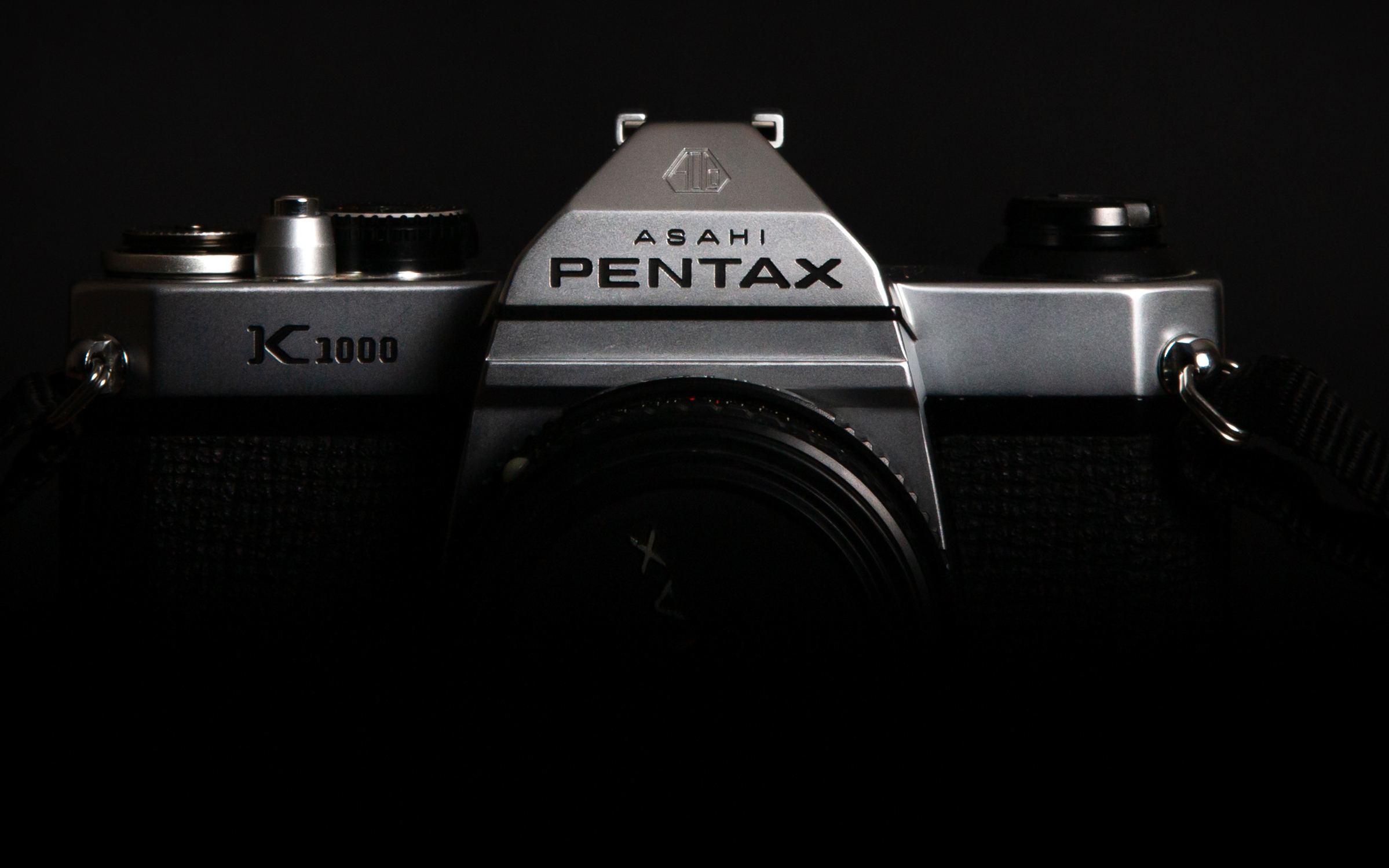 Học theo Leica, Pentax sẽ sản xuất lại máy phim