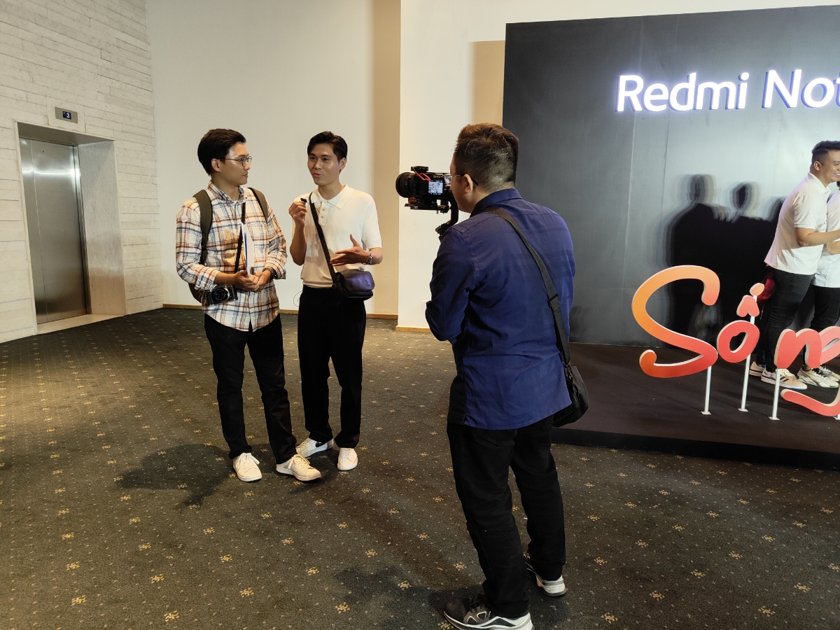 Bắt gặp mod @pnghuy ở sự kiện ra mắt Redmi Note 12 Series :D