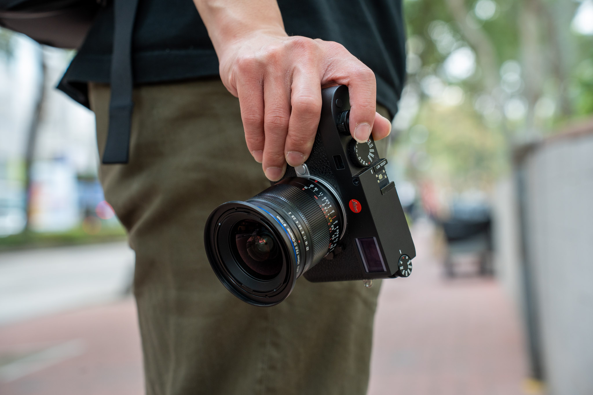 Ống kính góc rộng Laowa 15mm f/2 Zero-D dành cho người dùng Leica M mới được ra mắt