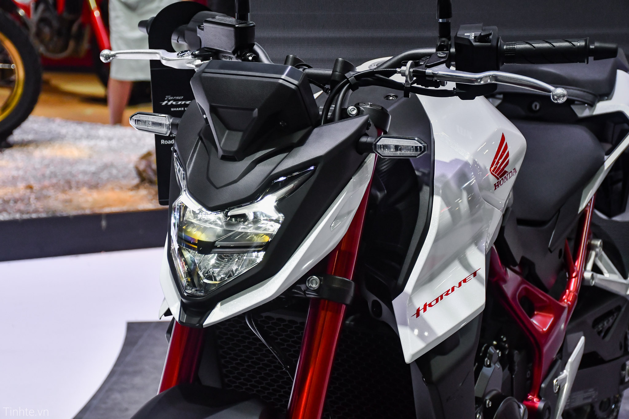 Honda CB750 Hornet 2023 (8).jpg