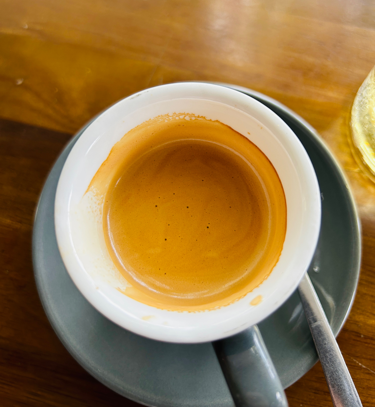 Ngày nào cũng vậy CN cũng không ngoại lệ. Làm ly espresso đã tính sau