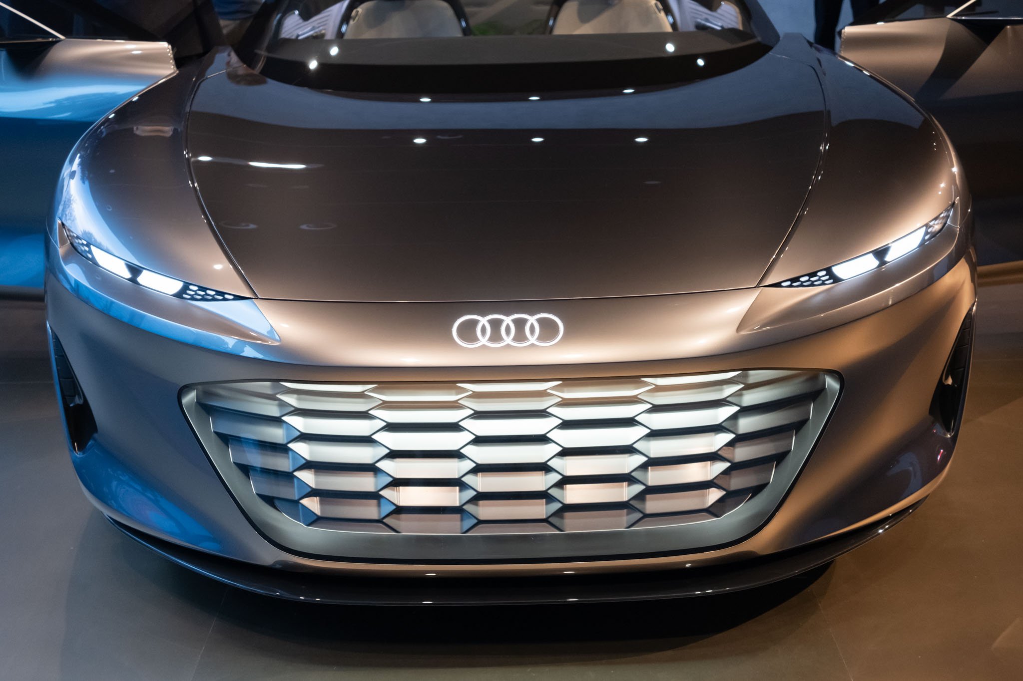 Audi_Gransphere_Concept_tinhte-18.jpg