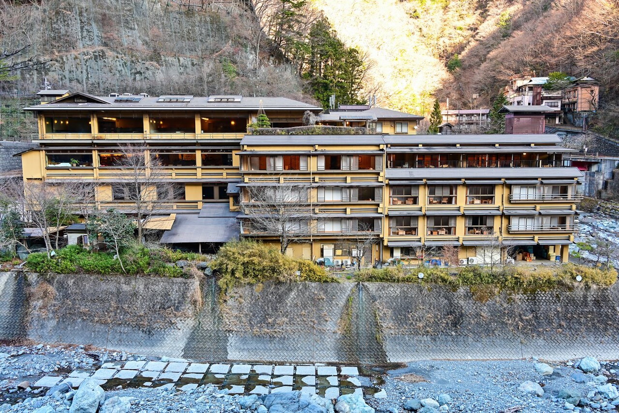 Nishiyama-Onsen-Keiunkan-6.jpg