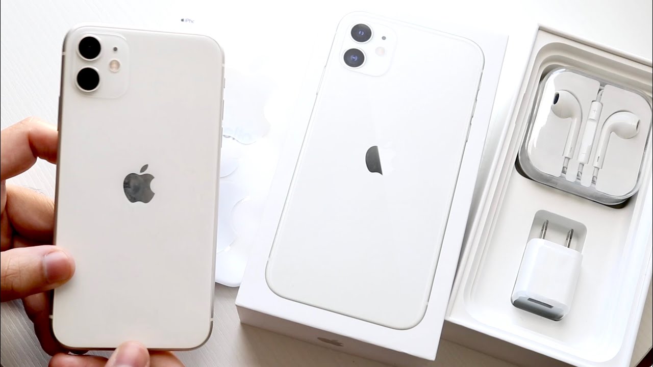 Стоит покупать айфон 11 в 2024. Iphone 11 Box. Комплект iphone 11. Система айфона 11. Айфон 11 2022.