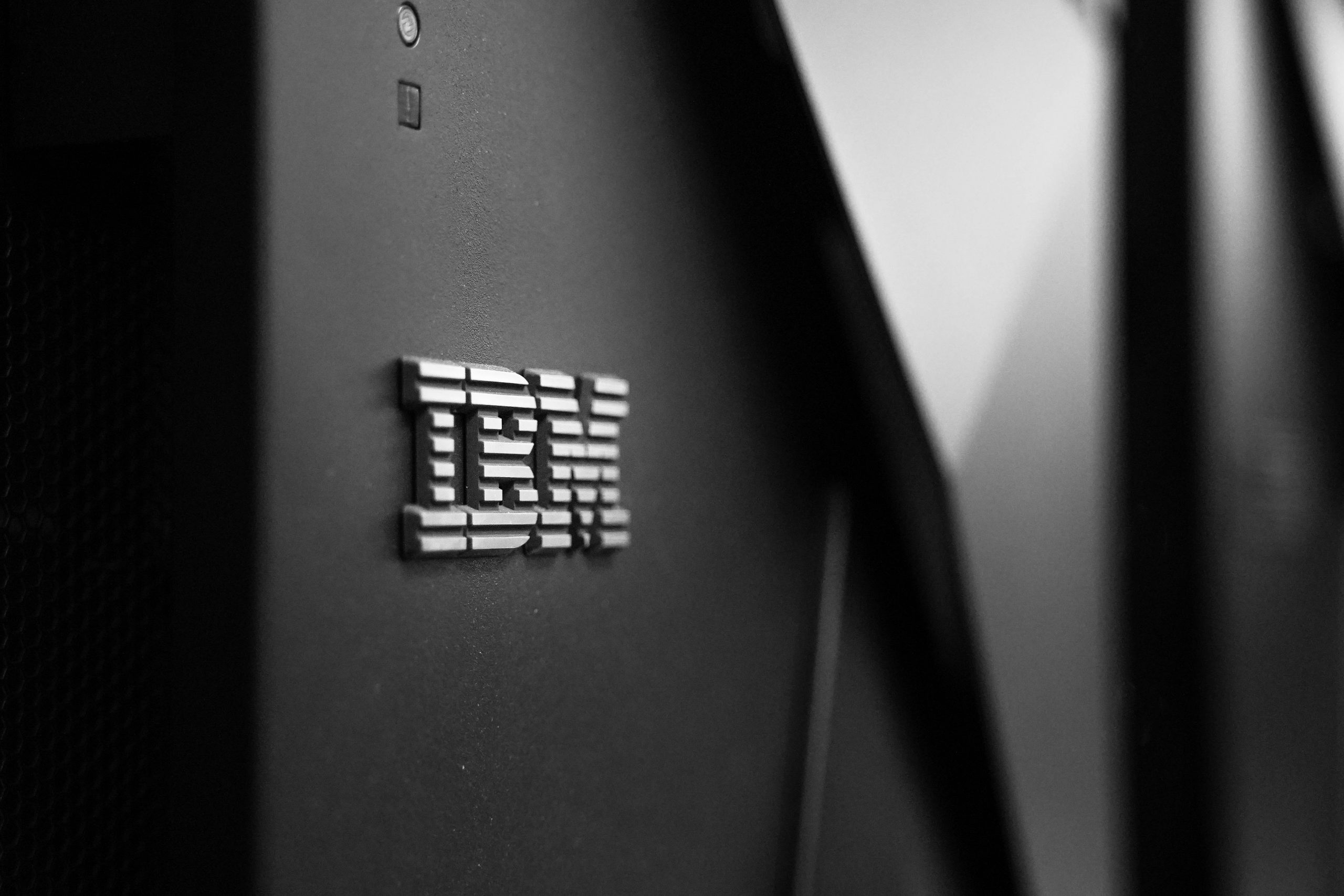 CEO IBM tuyên bố dừng tuyển dụng những vị trí nhân sự mà AI có thể làm thay