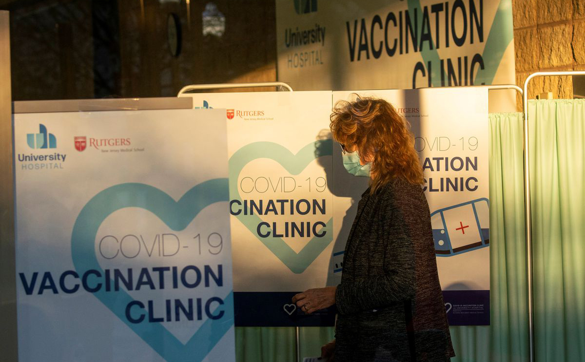Kể từ ngày 12/5, Mỹ loại bỏ yêu cầu tiêm phòng vaccine COVID-19 đối với du khách quốc tế