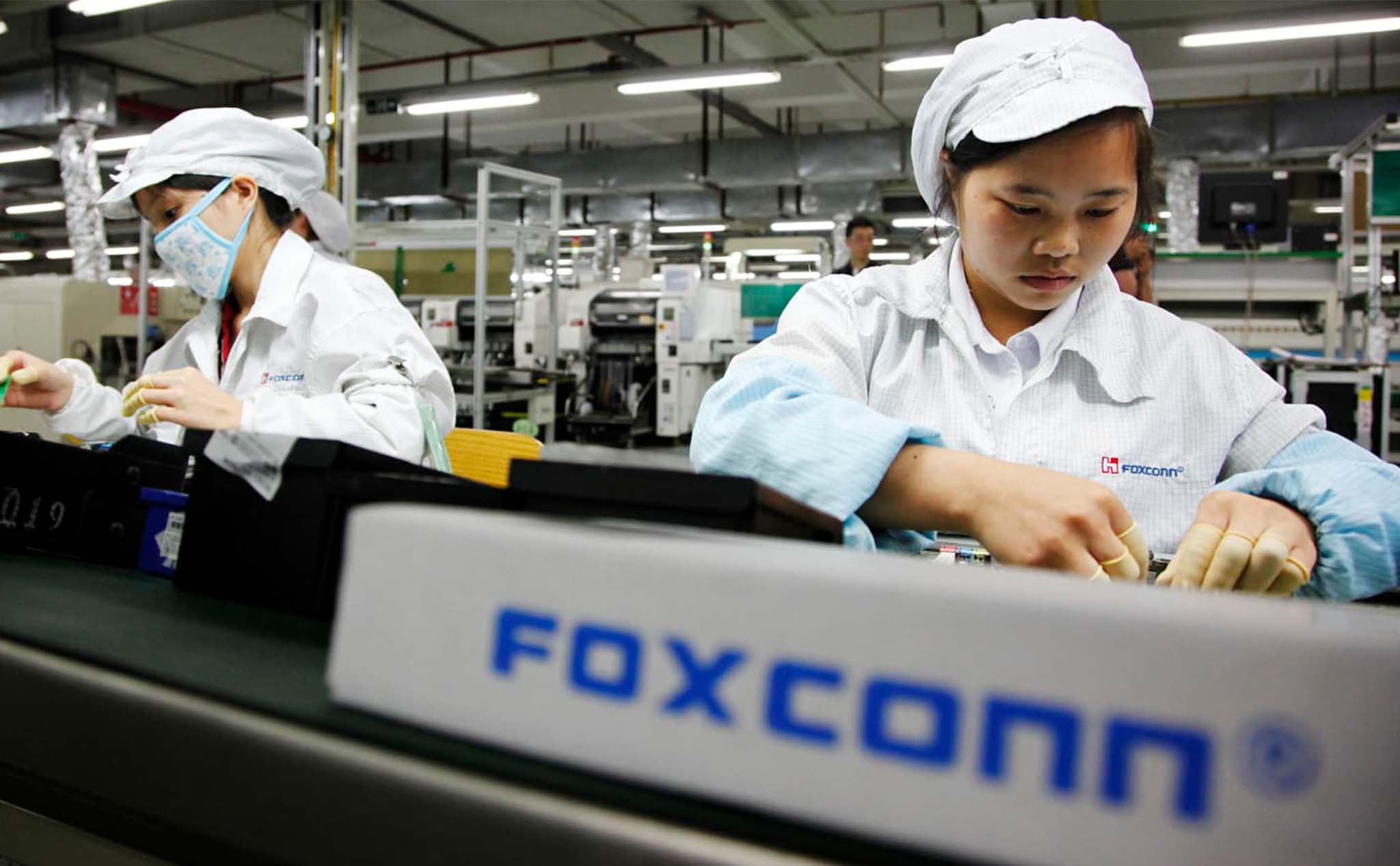 Foxconn đã mua quyền sử dụng những mảnh đất lớn tại Việt Nam và Ấn Độ để làm nhà máy