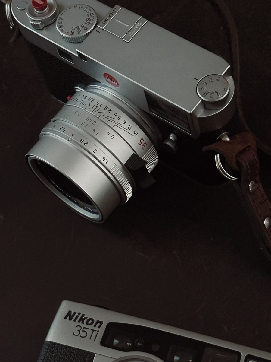 Leica 35/1.4 Summilux FLE II, từ khi mua em này thì em Noct nằm tủ luôn, vừa đẹp, nhỏ lại có close