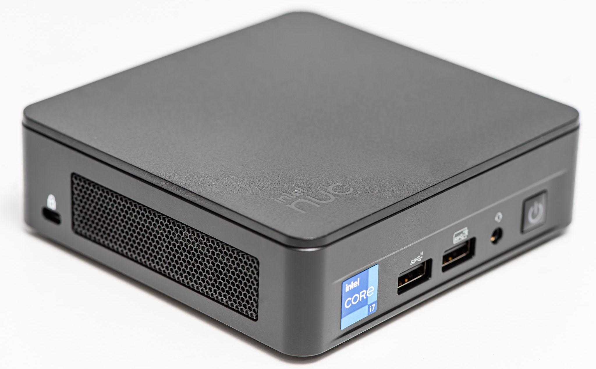 Thử nghiệm Intel NUC 13 Pro “Arena Canyon”