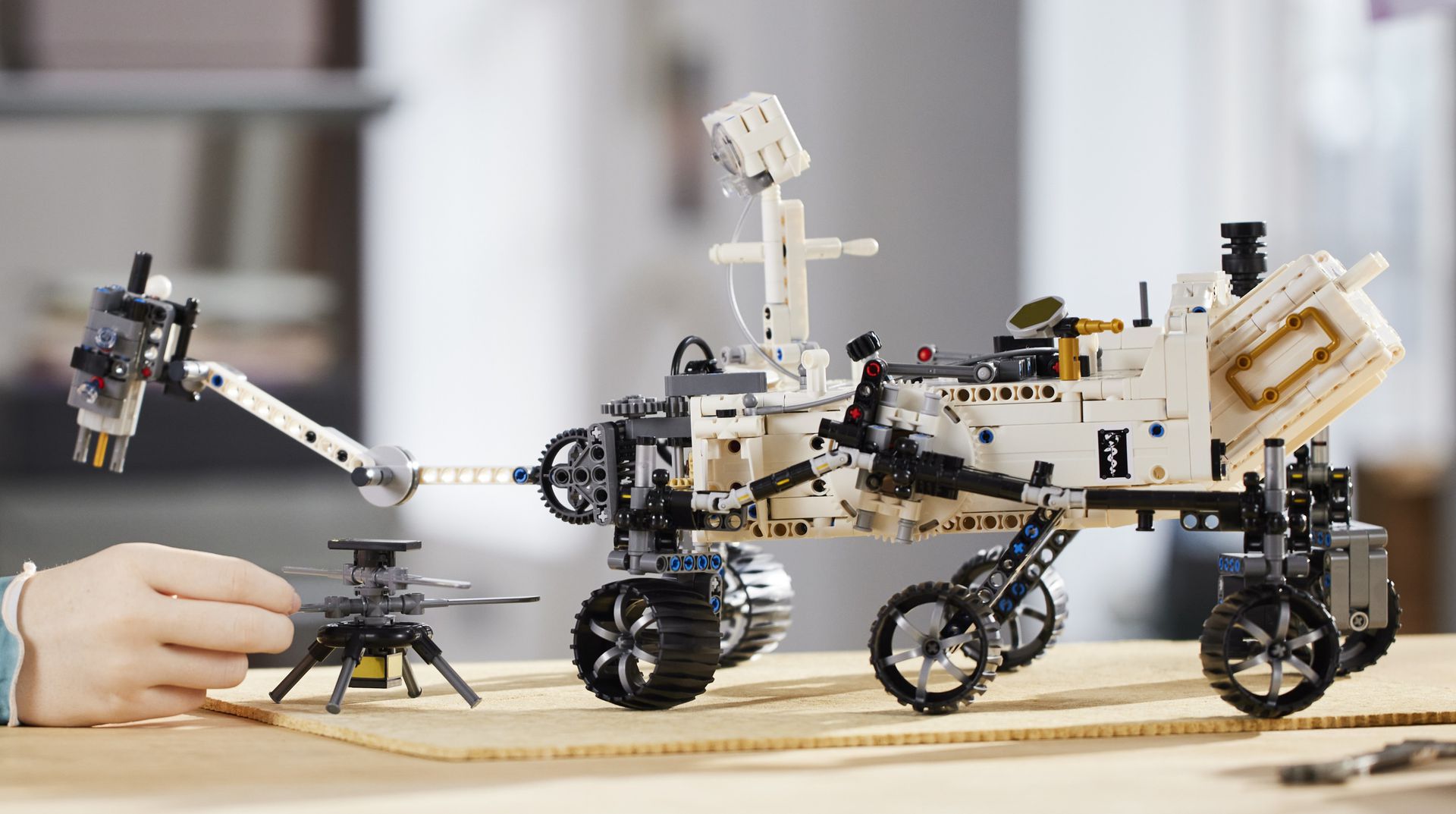 Lego giới thiệu bộ lắp ghép tàu thăm dò sao Hoả Perseverance, giá 100 USD