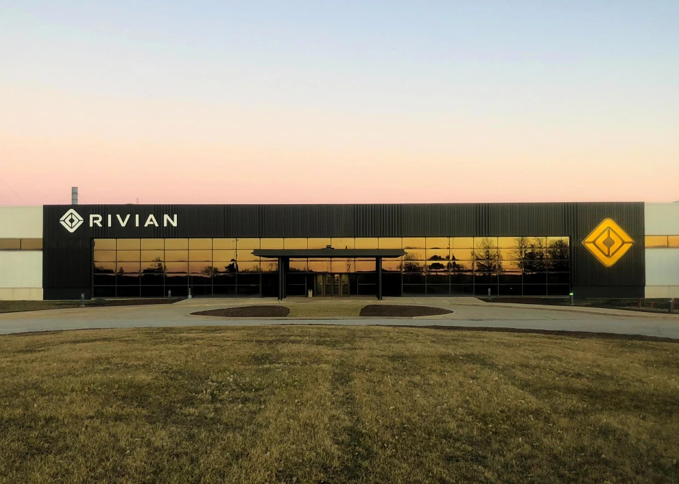 rivian-2019_03_normal.jpg