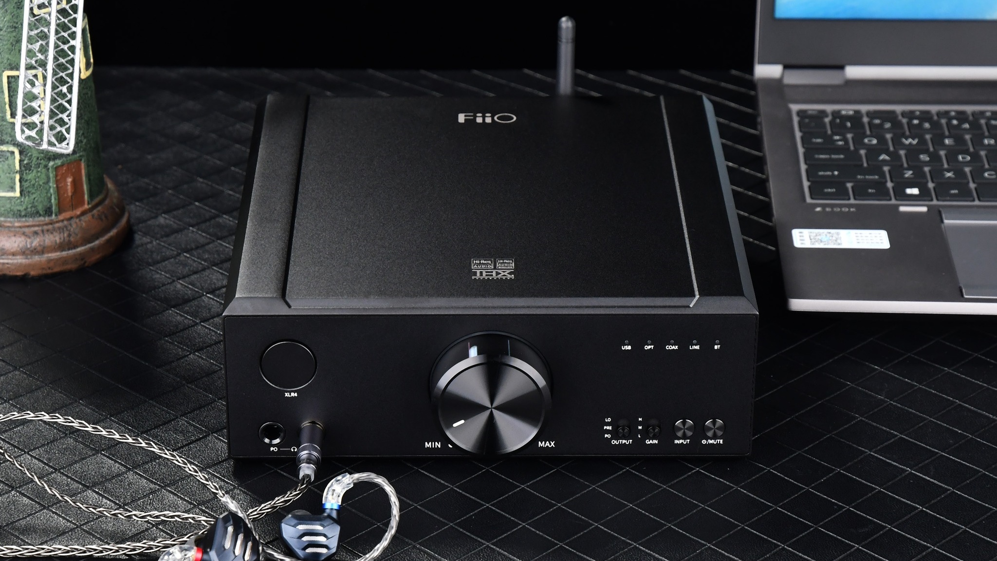 FiiO đăng tải thêm hình ảnh và cấu hình DAC/amp K9, giá $499