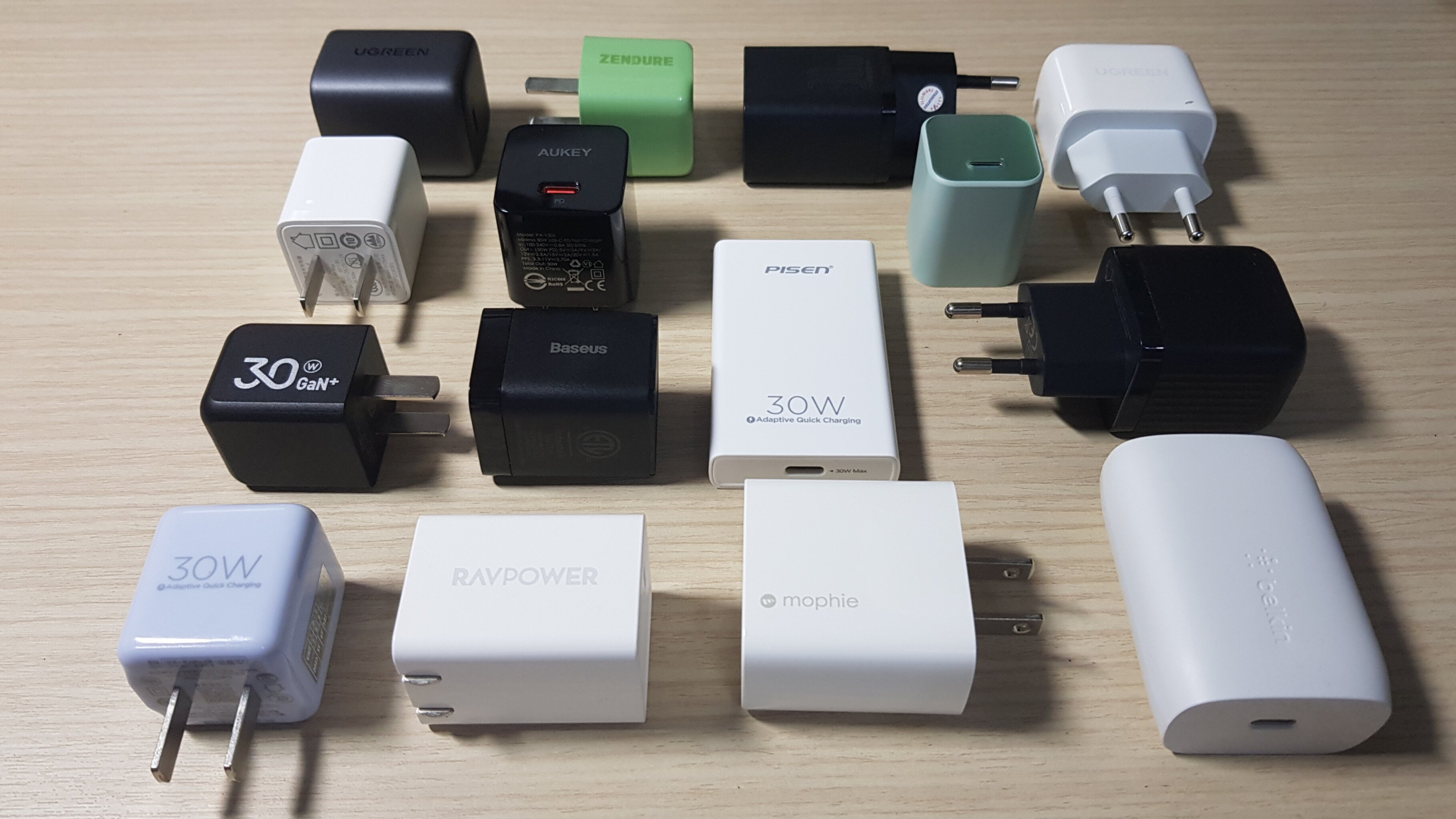 Test & đánh giá nhanh 15 củ sạc 30W các hãng Belkin, Mophie, Ugreen, Anker, Pisen...