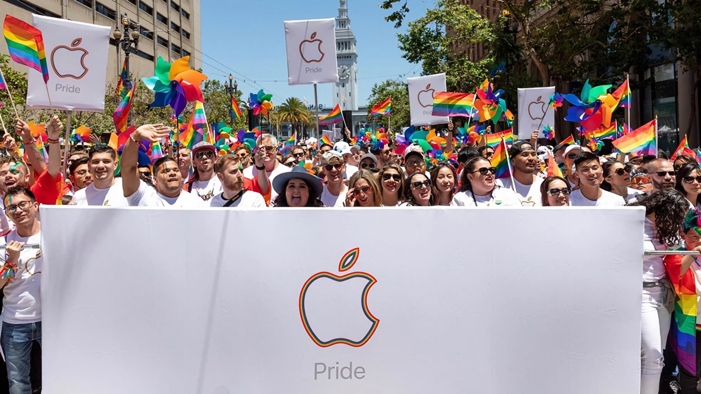 Những sản phẩm LGBT mà Apple từng ra mắt