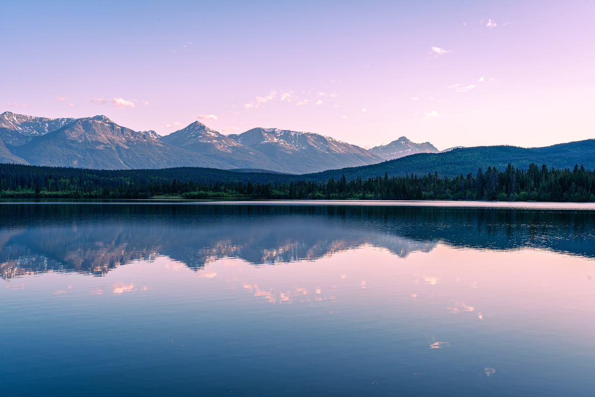 Pyramid Lake Jasper Alberta Canada Vi T B I Huy Nguy N 1995   6485839 Dennis Mita Qmg0MidYviw Unsplash 