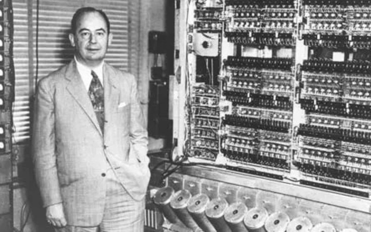 John-von-Neumann-and-the--007 (Custom).jpg