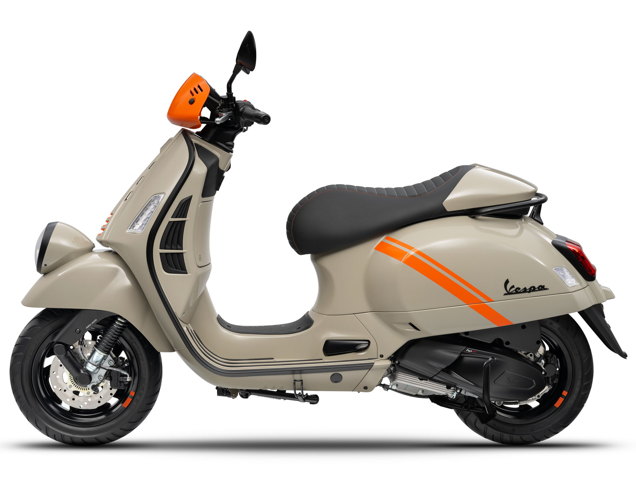 vespa-gtv-2023-tinhte.jpg