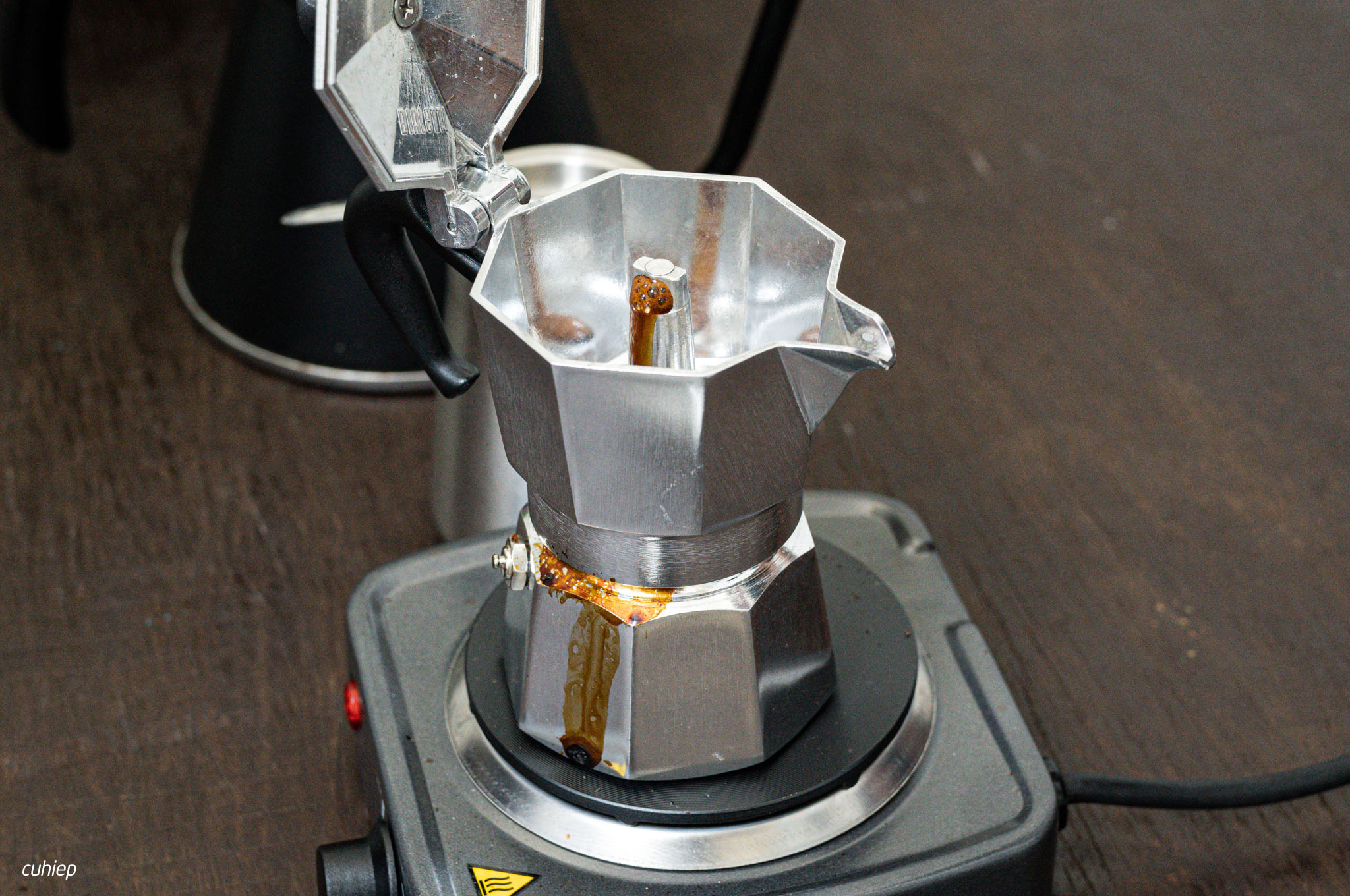 6225063_Bialetti_cafe_espresso_cuhiep6.jpg