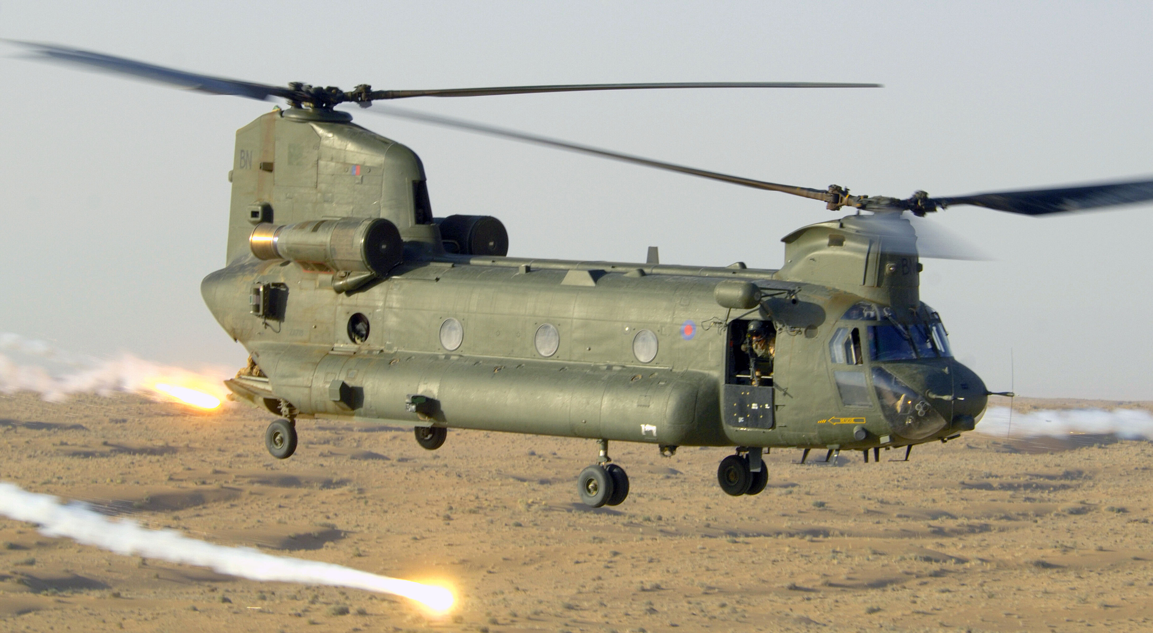 Chinook_Releases_Flares_over_Afghanistan_MOD_45149667.jpg