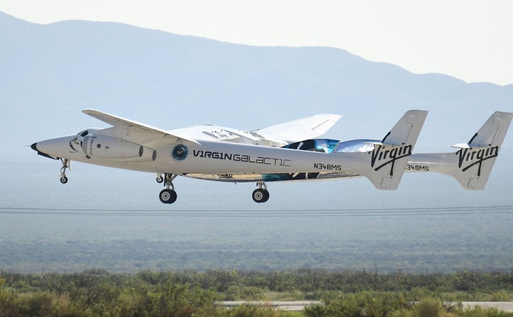 Virgin Galactic quay trở lại đường đua vũ trụ, đưa những du khách đầu tiên đến rìa không gian