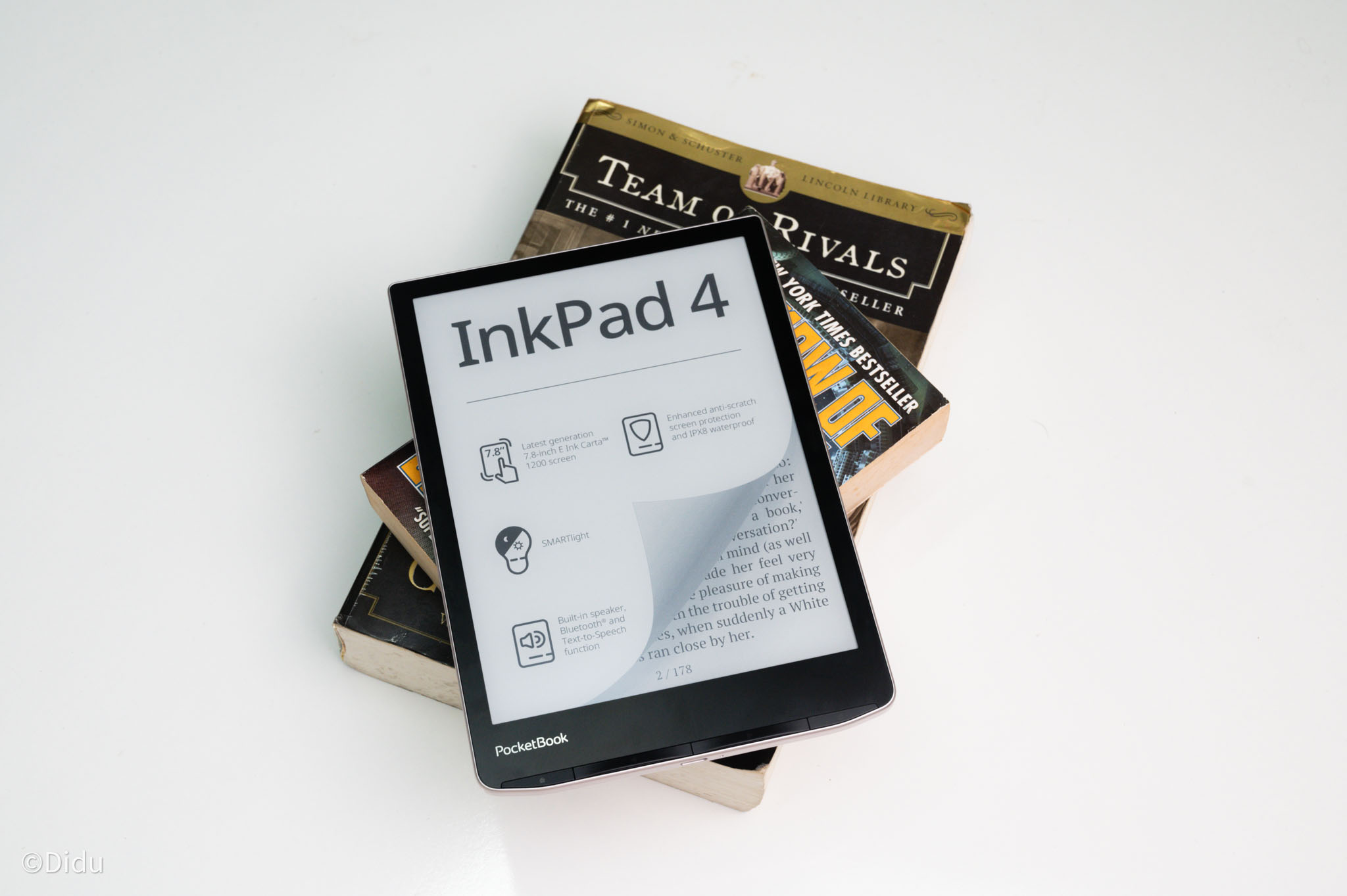 Trên tay Pocketbook InkPad 4: thiết kế ấn tượng, màn hình 7
