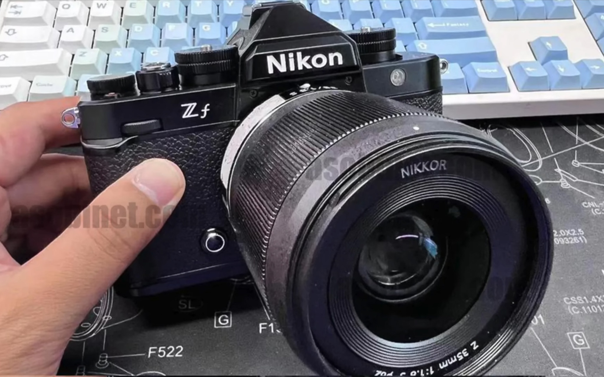 Nikon ấn định ngày ra mắt chiếc Full-frame Zf là 20/09 tới?