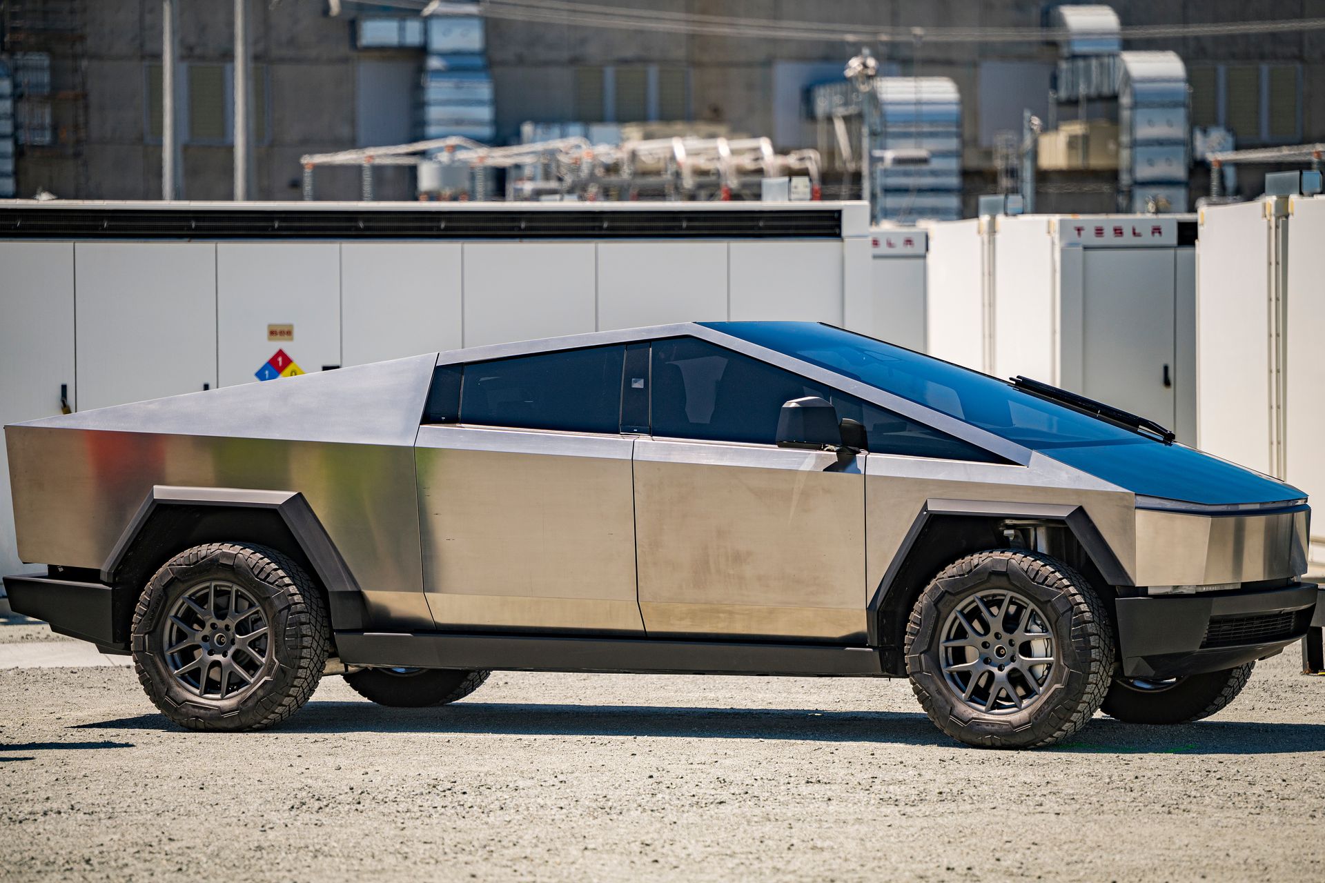 Tesla đang phát triển xe 25.000 USD, thiết kế theo kiểu Cybertruck