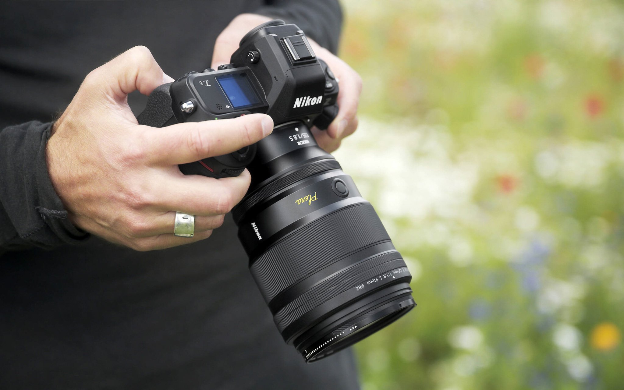 Nikon ra mắt siêu bokeh Nikkor Z 135mm f/1.8 S Plena: hoàn thiện kim loại, nặng 1kg, giá $2.500