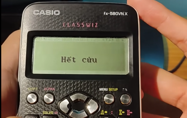 (Lan man dạo) Anh bạn "pháp sư" nào đó đi nghịch máy tính Casio, viết chữ, glitch linh tinh...
