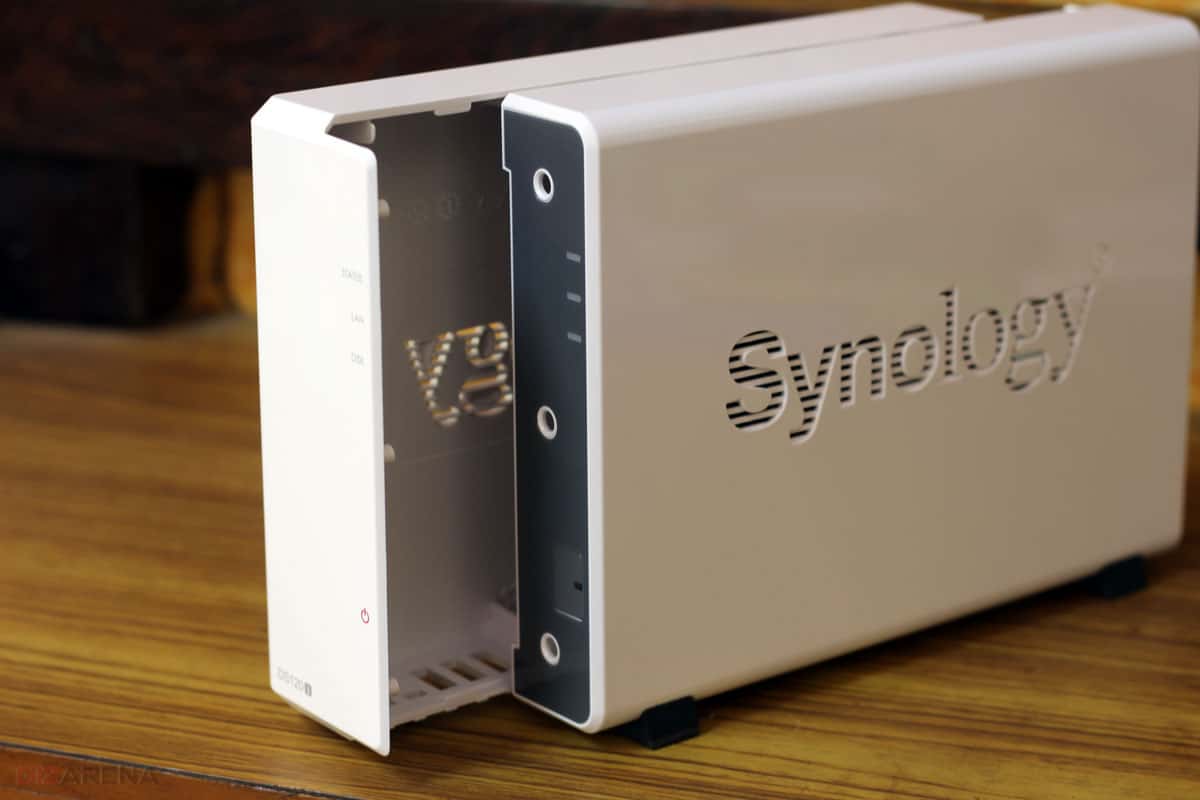 Syno-DS120j-Rev14-Case2.jpg