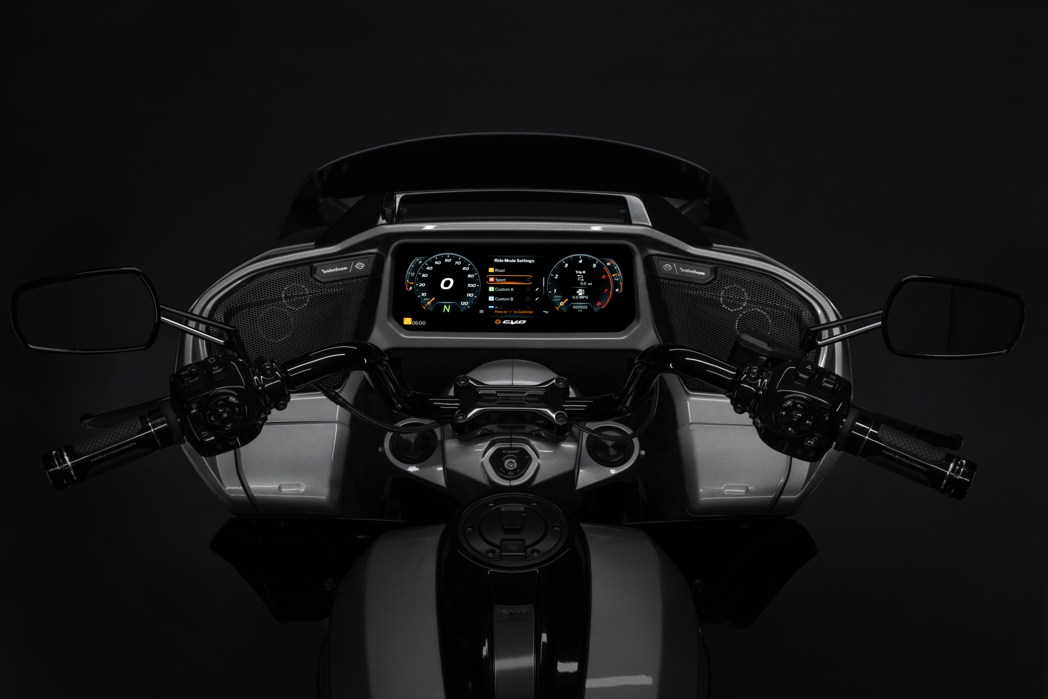 Harley-Davidson-CVO-2024-tinhte-18.jpg