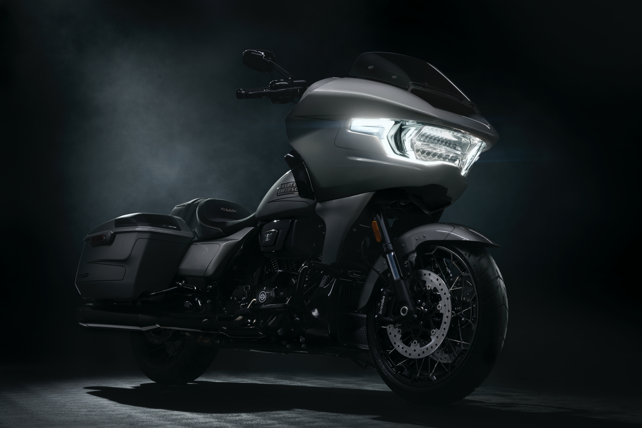 Harley-Davidson-CVO-2024-tinhte-22.jpg