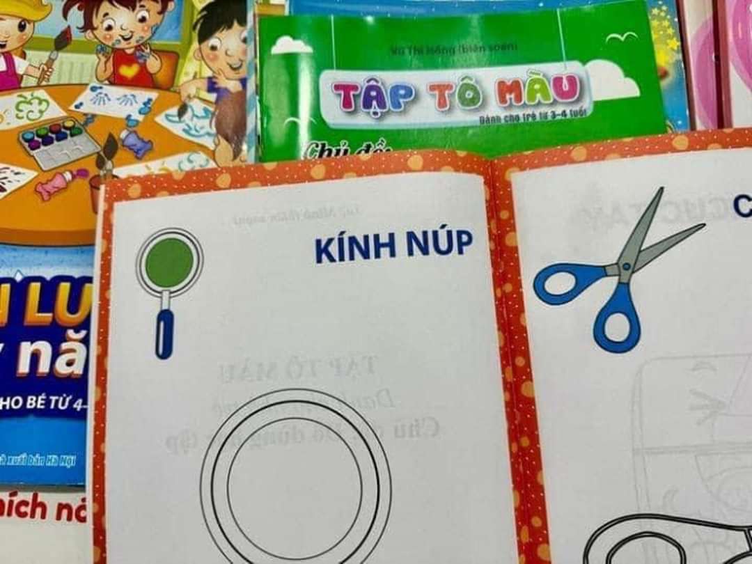 Kính đang "núp" ở đâu thế?