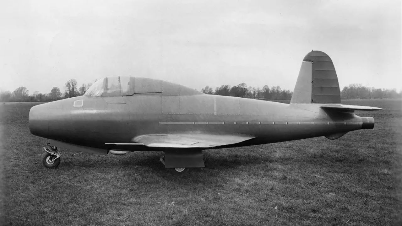 nguyen-mau-gloster-e28-29-thang-4-1941.jpg