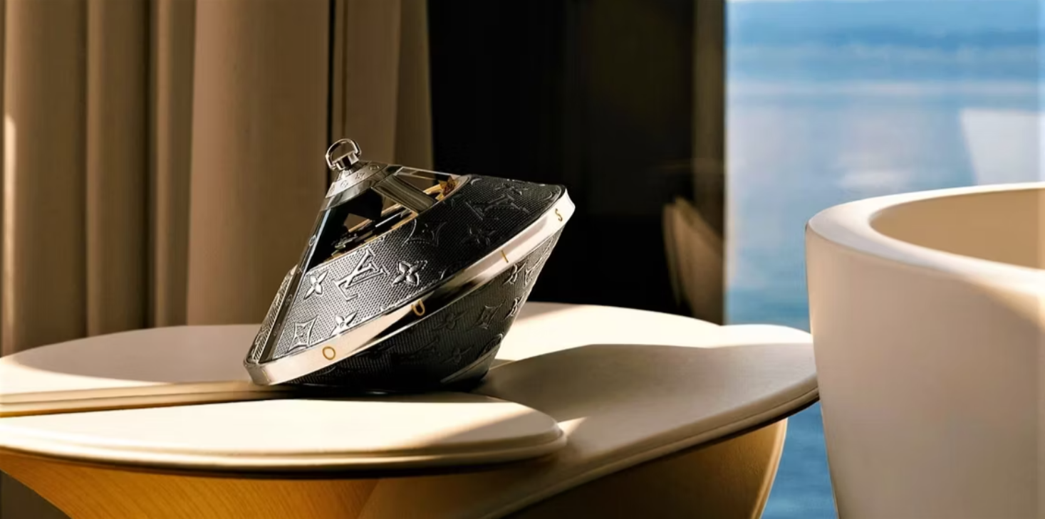 Louis Vuitton Ra mắt 2 loa di động: Horizon Light Up và Nanogram