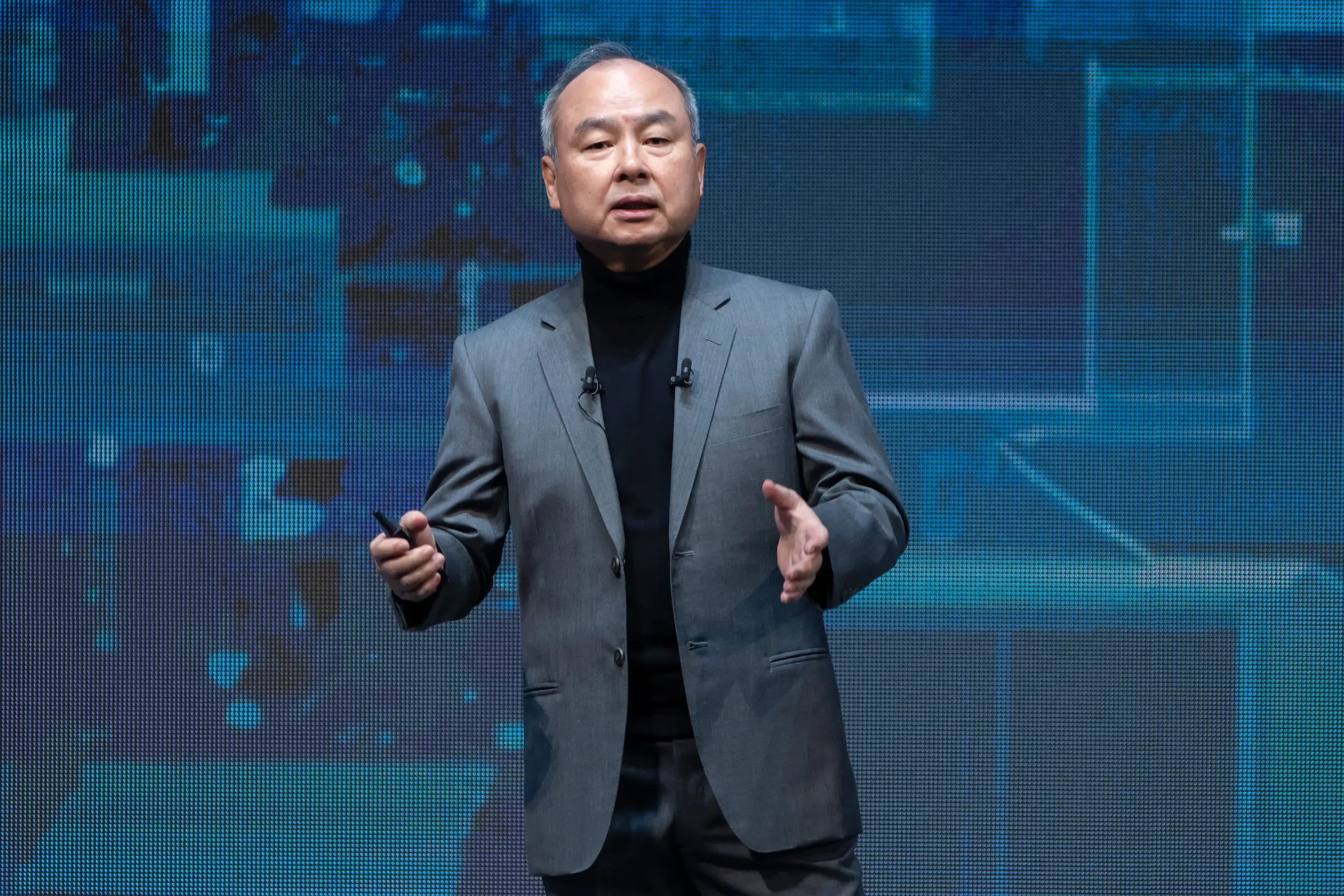 Chủ tịch SoftBank Masayoshi Son muốn kiếm bạc tỷ nhờ đầu tư vào AI