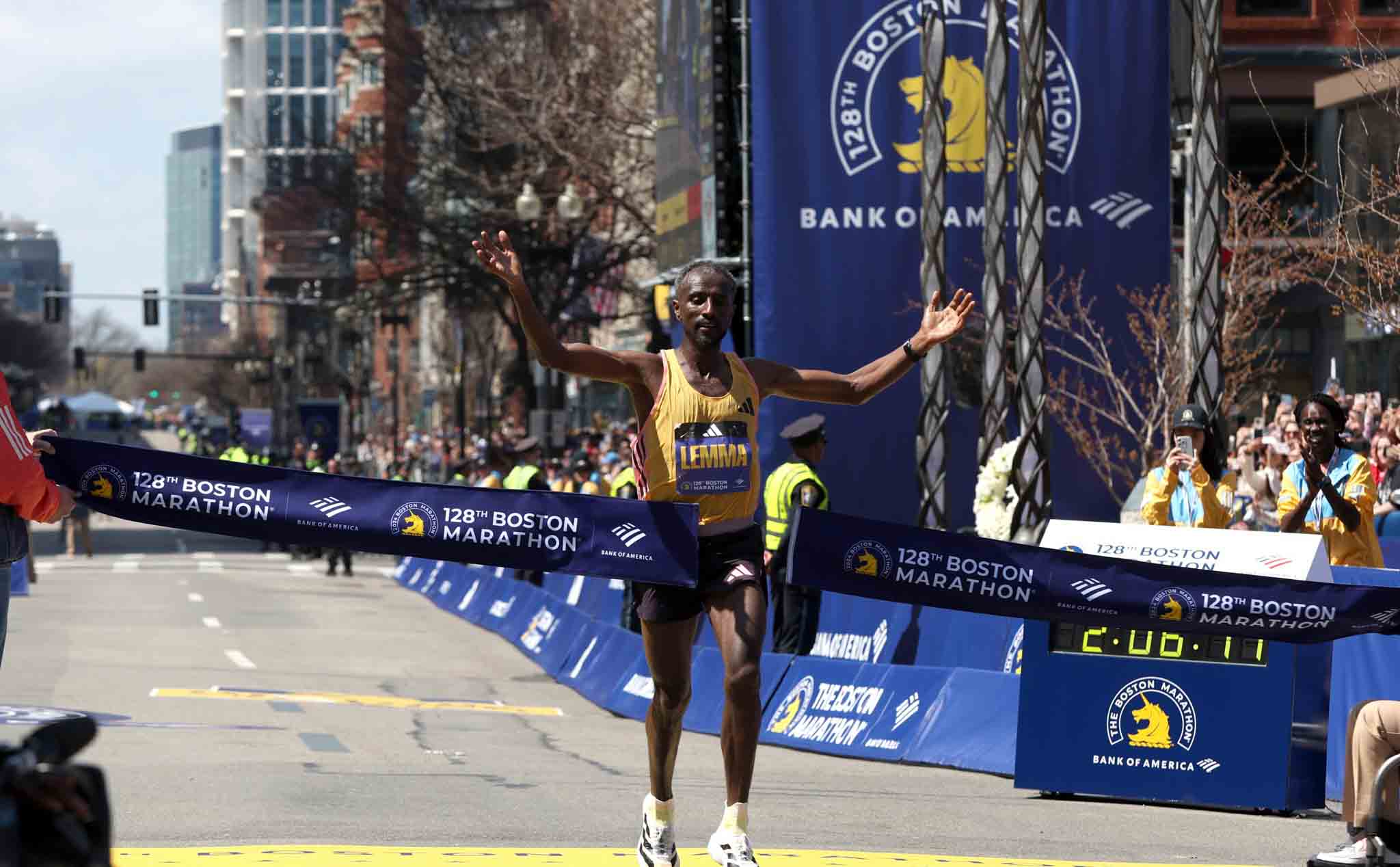 Đối Thủ Của Eliud Kipchoge Về Nhất Tại Boston Marathon