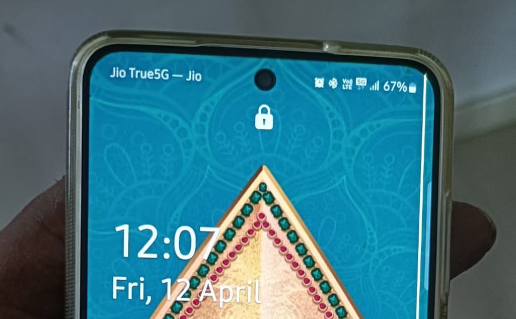 Samsung thay thế màn hình miễn phí cho điện thoại bị sọc xanh, hiện chỉ áp dụng tại Ấn Độ