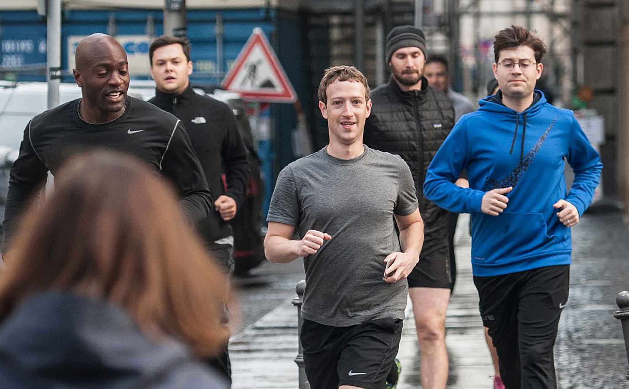 Mark Zuckerberg chạy 5km trong 21 phút, quá xịn
