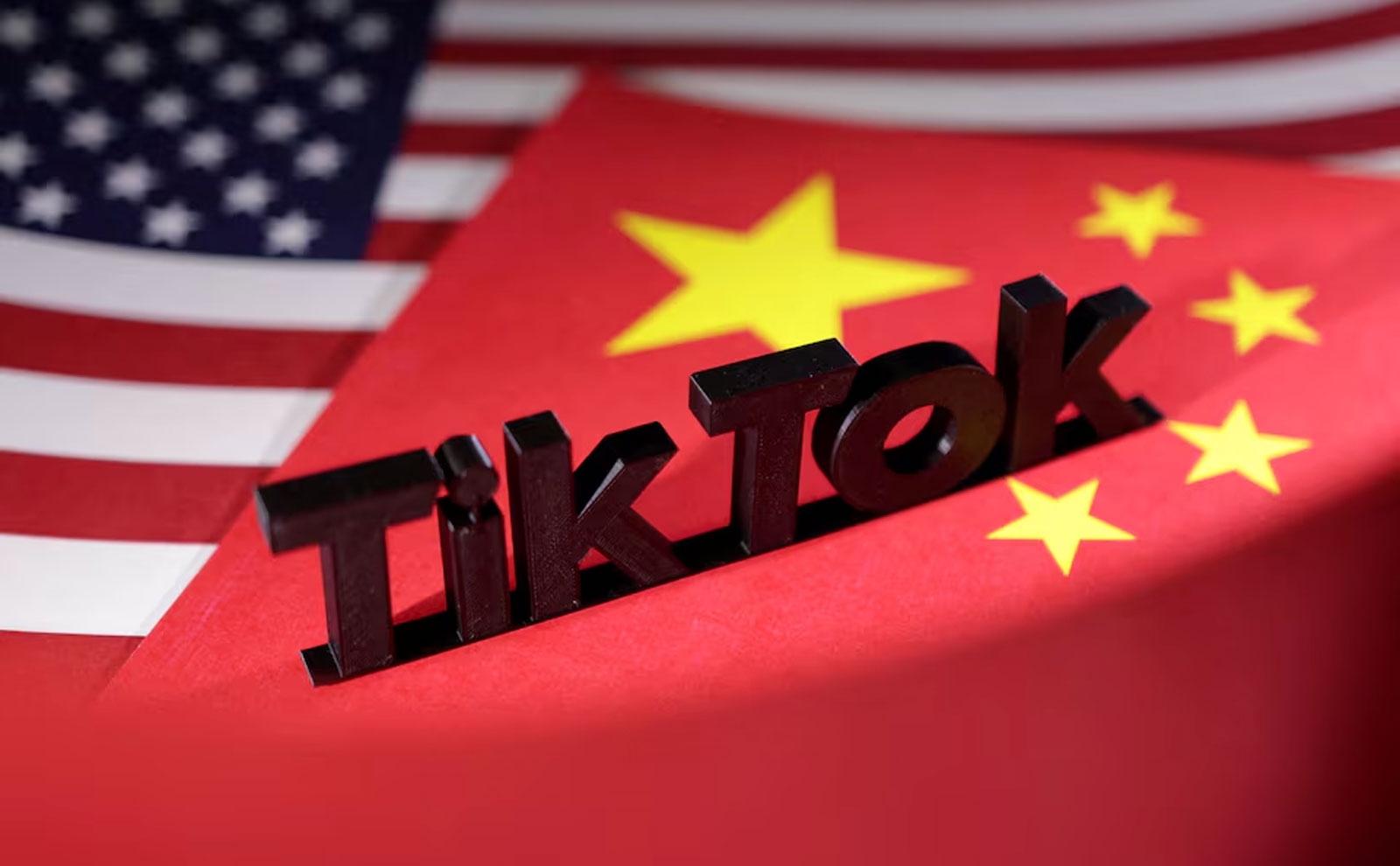 Reuters: Phần lớn người Mỹ đồng ý cấm Tiktok, coi đó là công cụ của TQ