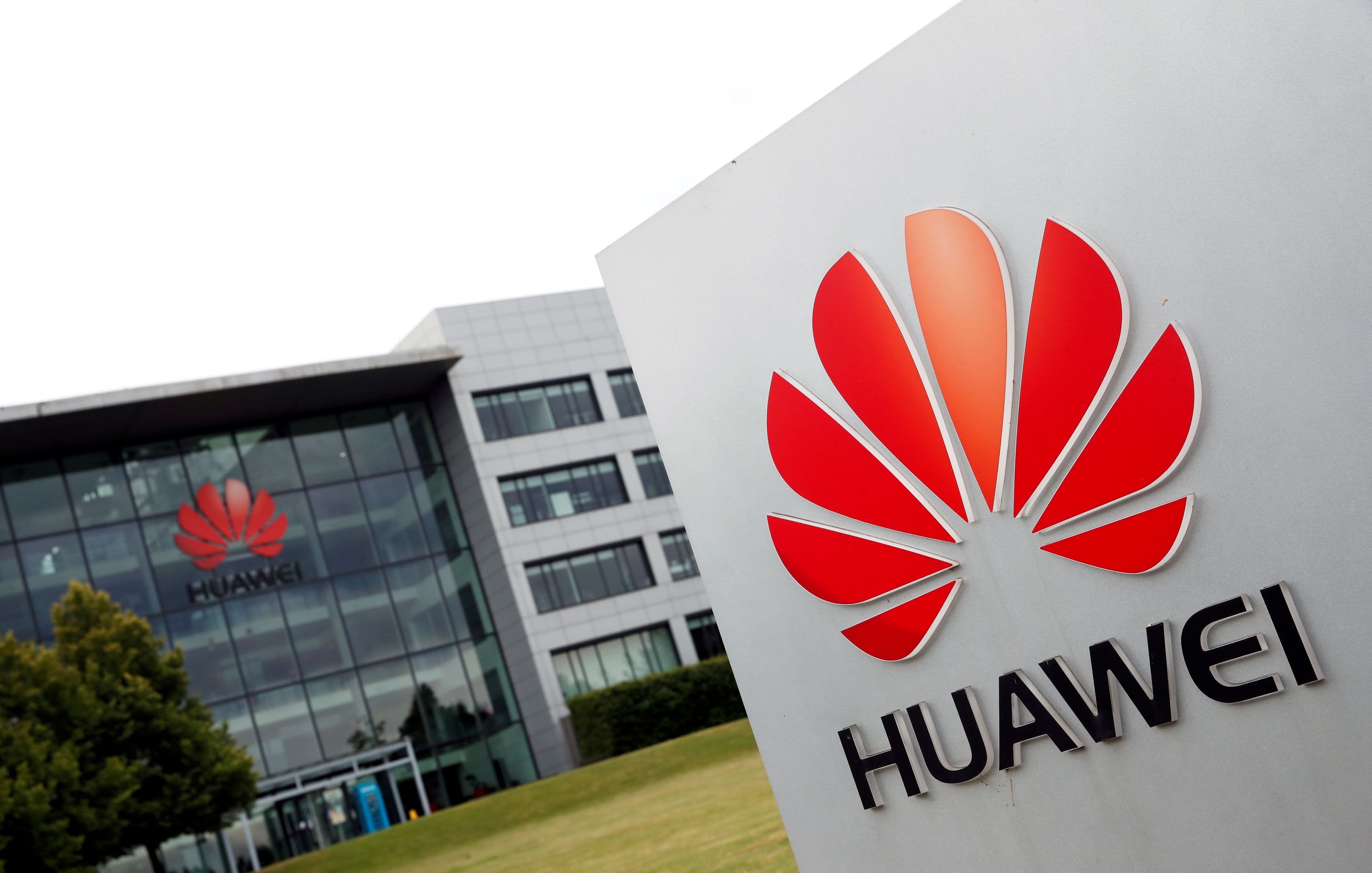 Mỹ rút giấy phép xuất khẩu chip cho Huawei của Intel và Qualcomm