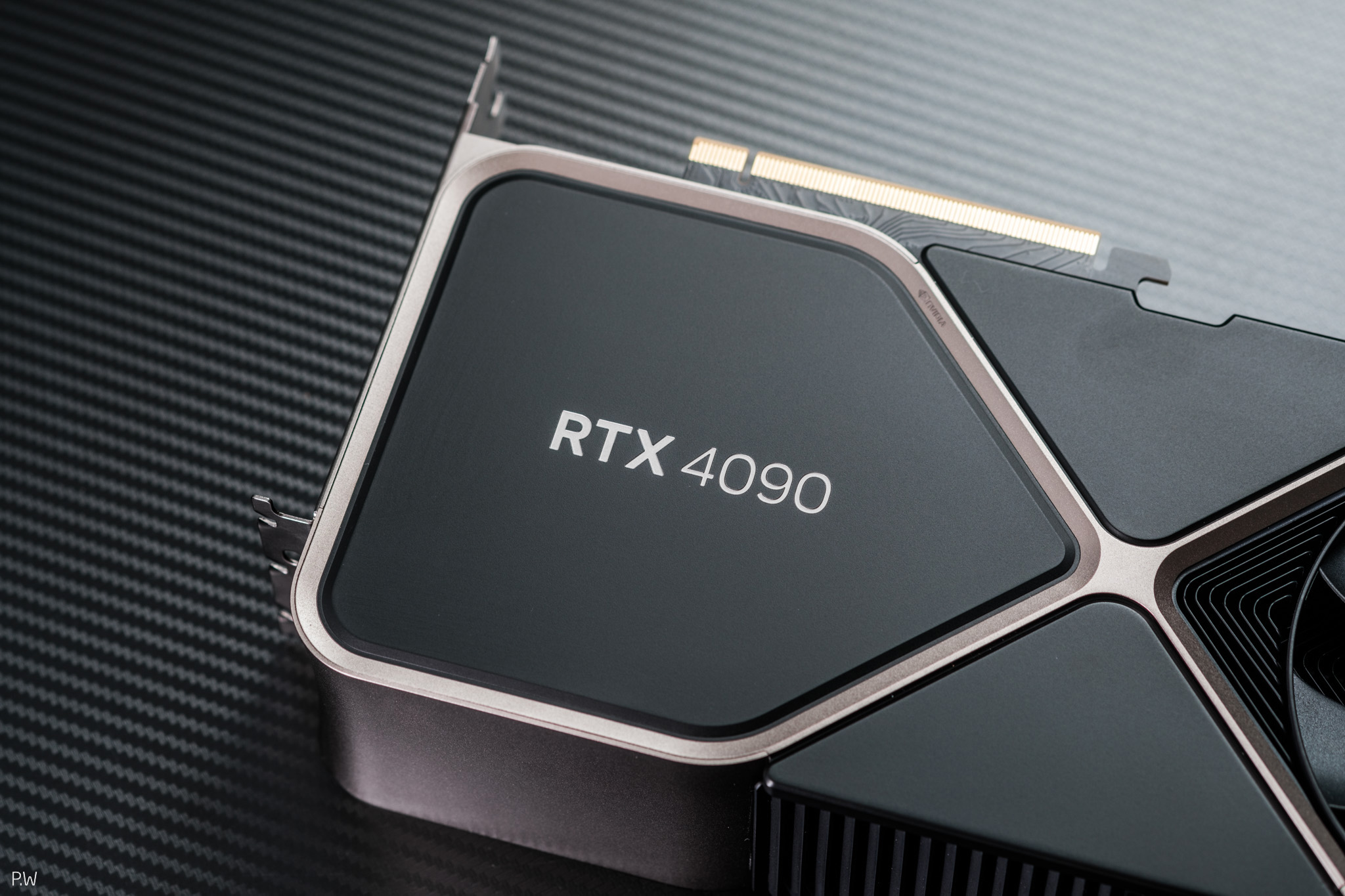 Nvidia: GPU GeForce RTX sẽ tối ưu các tác vụ AI Windows 11, tốc độ hàng trăm TOPS chứ không phải 40