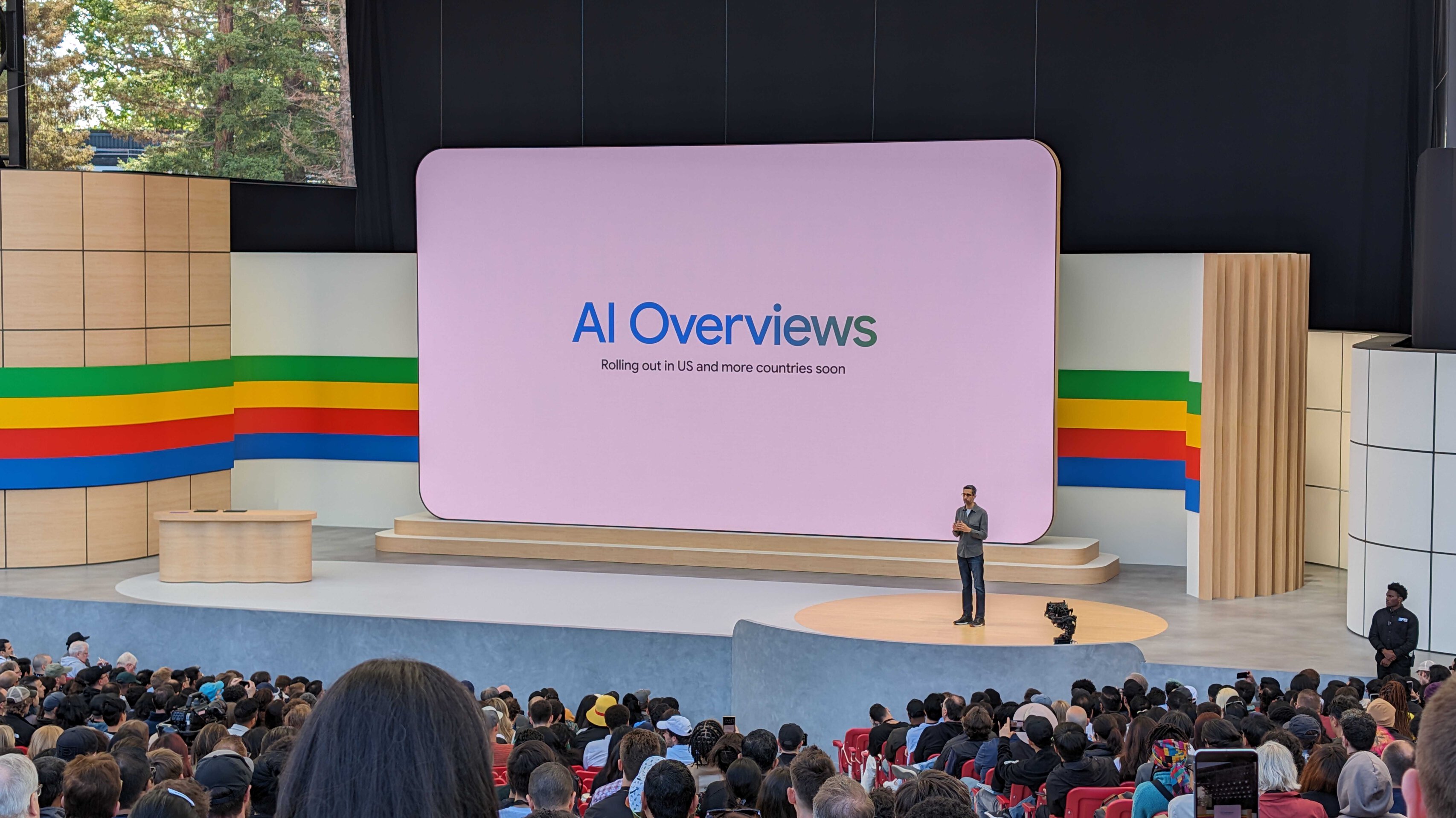 Mặc dù Google giới thiệu AI Overviews nhằm cải thiện trải nghiệm tìm...