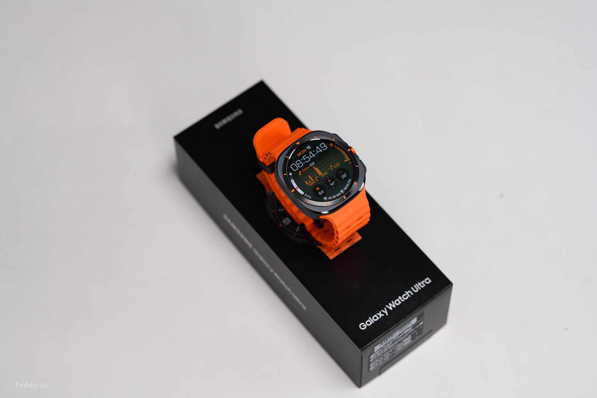 unbox-Samsung-Galaxy-watch-ultra-tinhte-75.jpg