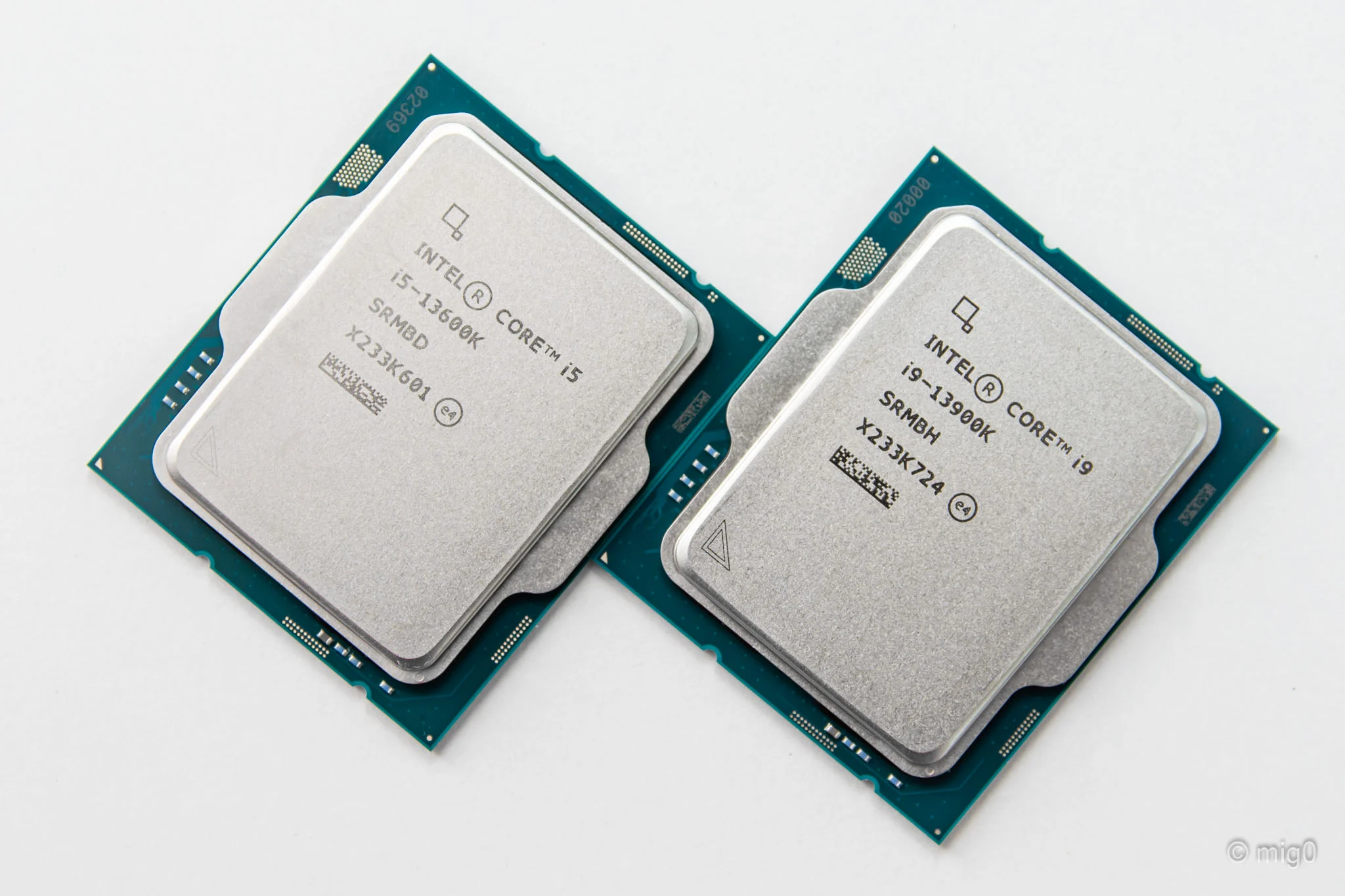 6173064-6160998-tren-tay-intel-raptor-lake-sample-kit-tinhte-10.webp